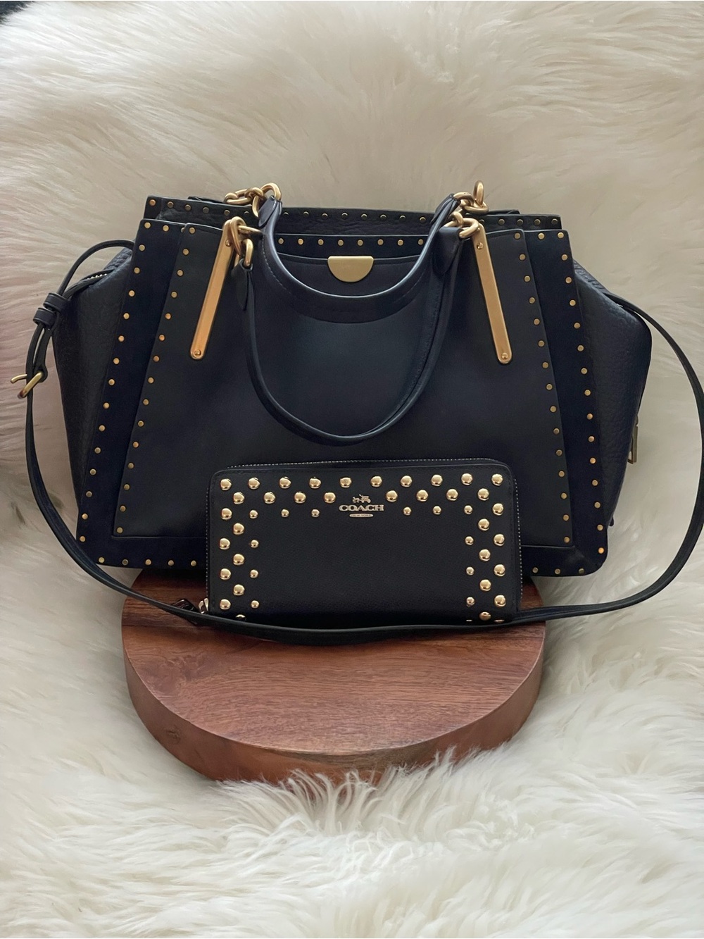 COACH Navy Blue Pebble Leather Gold Stud Dreamer and Wallet Set - Picture 2 of 16